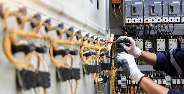 Professional Electrician technician working in Lewes, DE